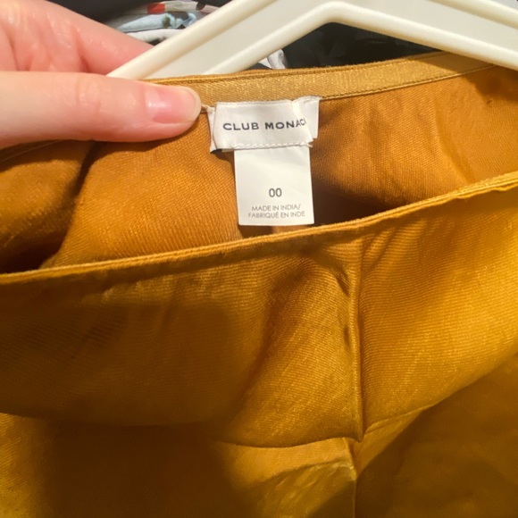 Club Monaco | Bias Midi Skirt - Picture 9 of 10